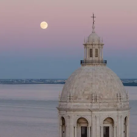 On/set Alfama - Cinema Apartment *